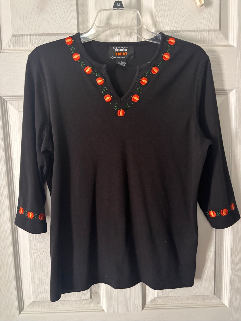 Size L Black Halloween Top w/Orange Embroidered Pumpkins 3/4 Sleeves EUC